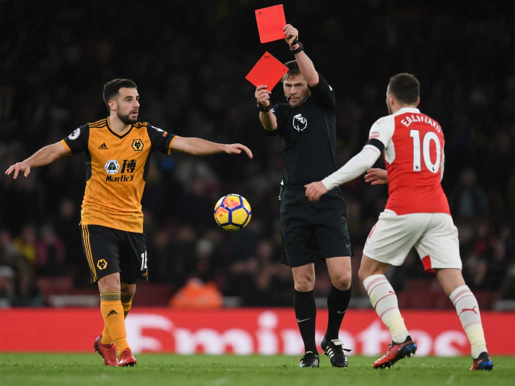 超裁判公司 超裁判公司